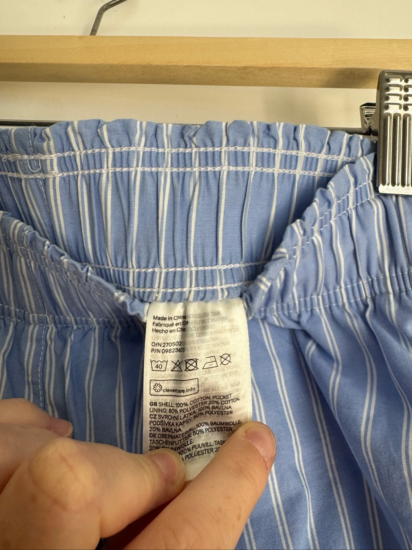 Short amplo H&M azul com listras brancas – Tamanho PP – photo 4